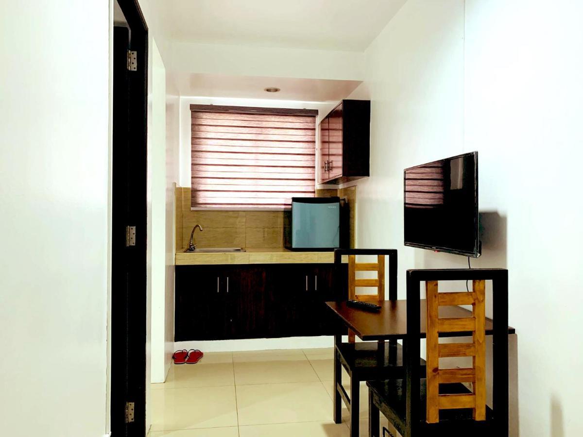Crosswinds Hotel Paranaque City Bagian luar foto