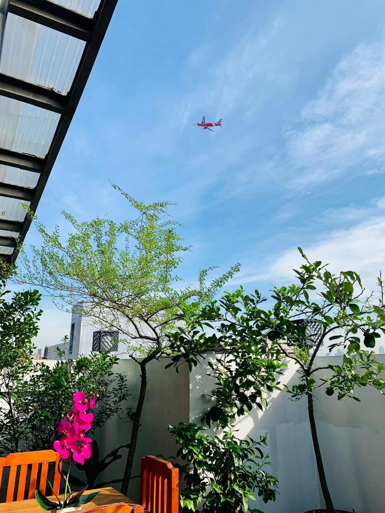 Crosswinds Hotel Paranaque City Bagian luar foto
